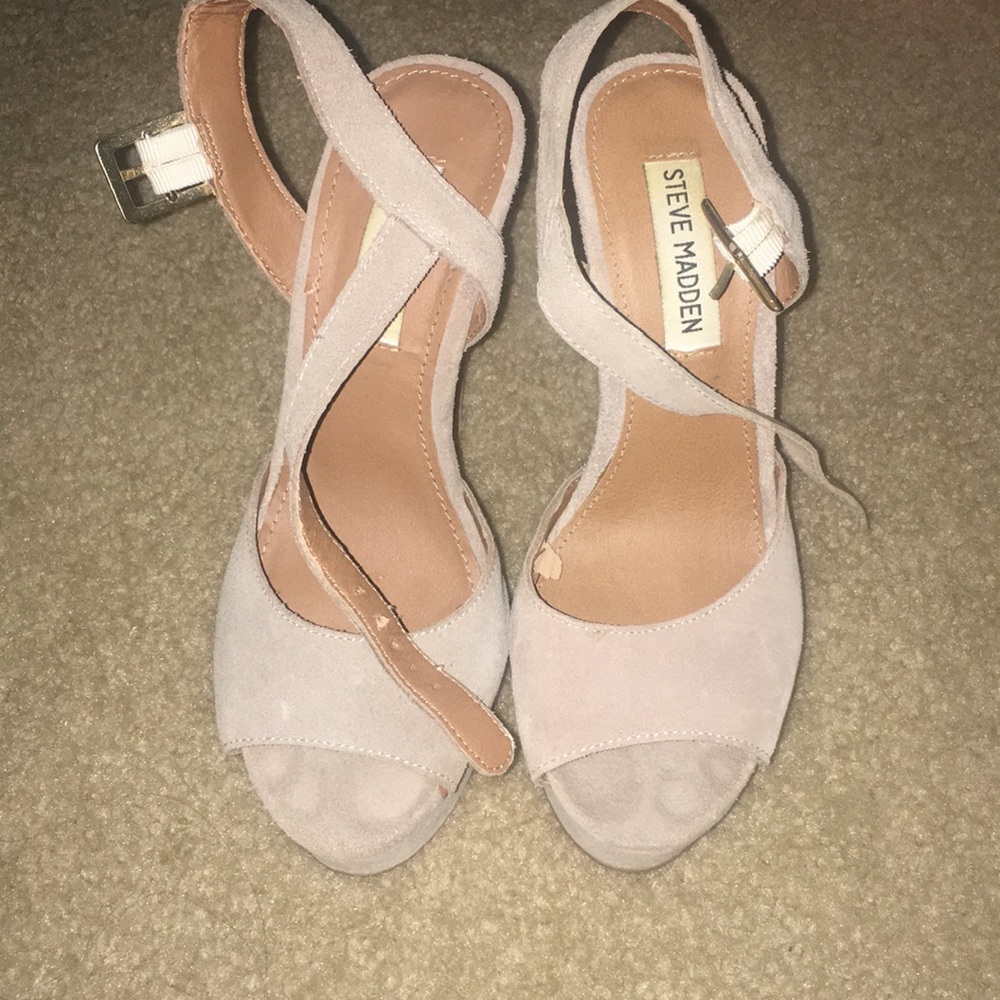 Taupe Steve Madden heels